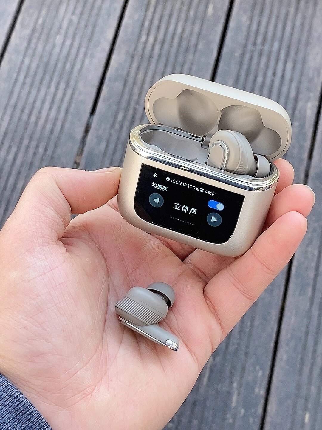 从MP3到智能聆听 蓝牙耳机的惊喜进化